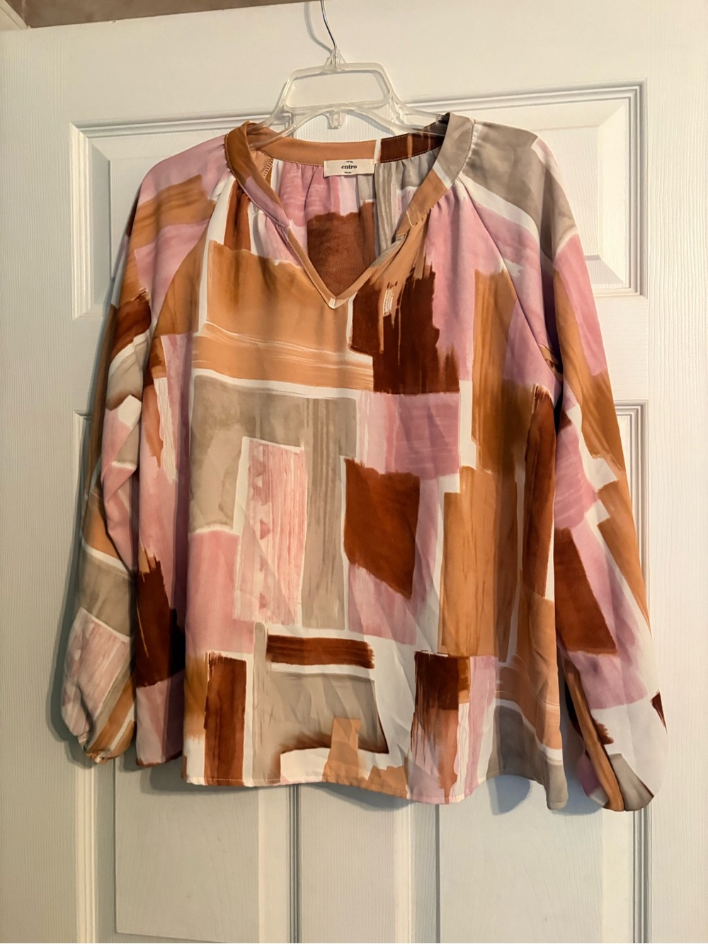 entro Abstract Brushstroke V-Neck Tunic in Pink & Brown